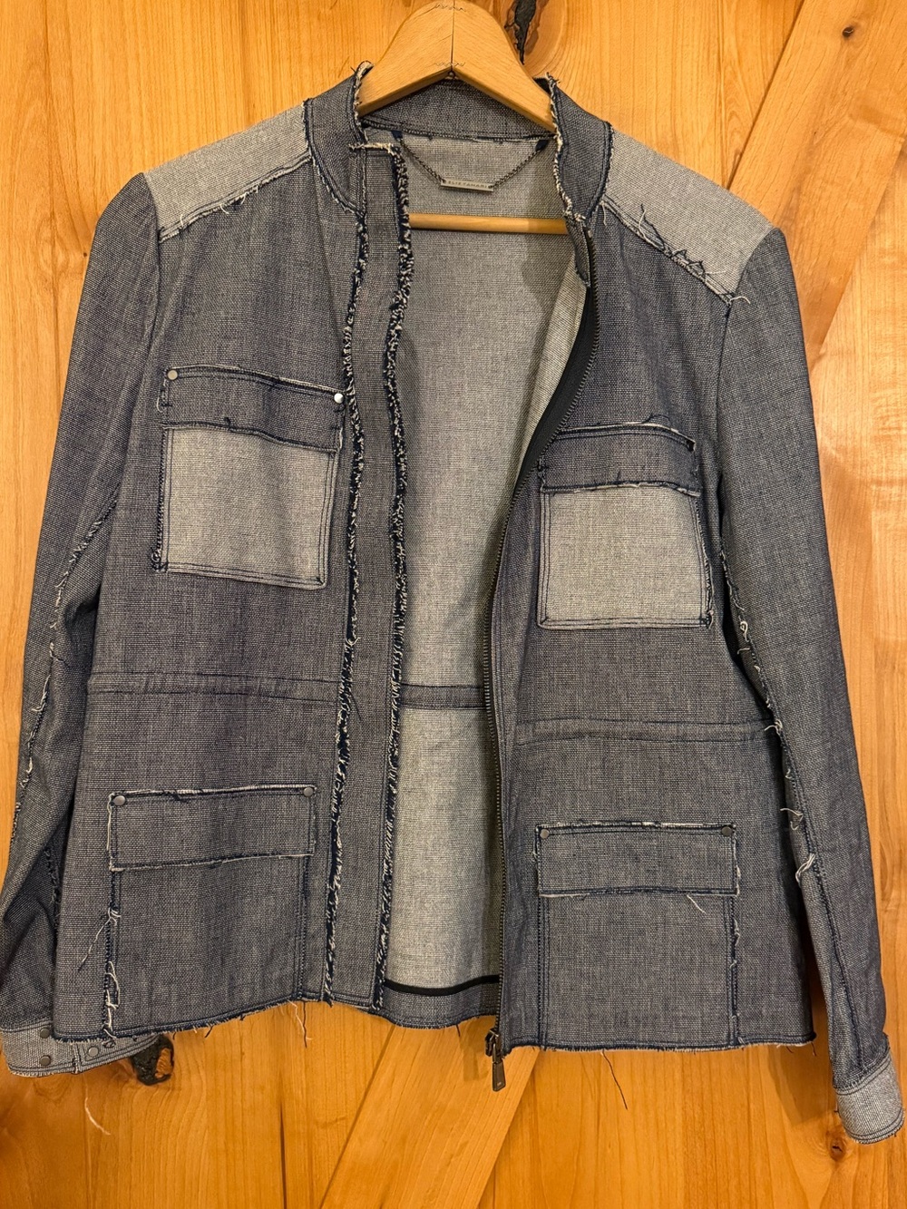 Elie Tahari Two-Tone Frayed Patchwork Denim Jacket Blue Medium